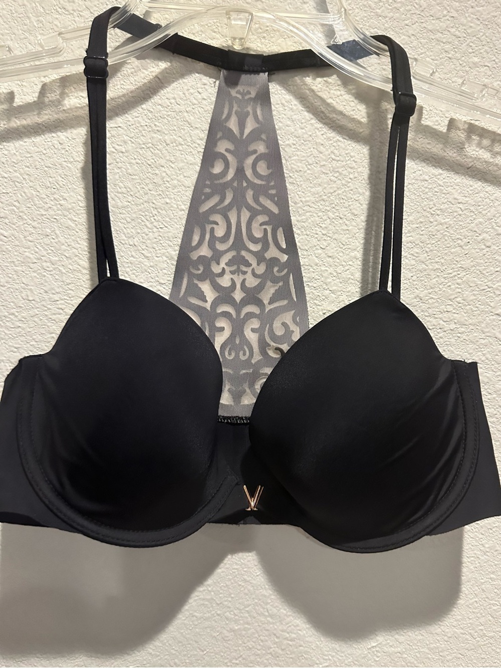NWT Victoria’s Secret Black Racer Back Bra with Lace Detail, 34C